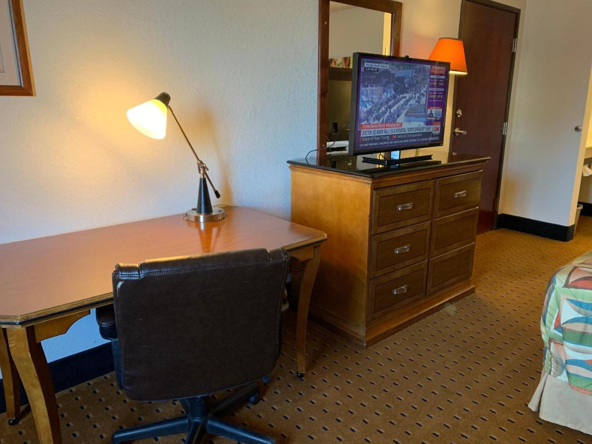 Brentwood Inn & Suites Hobbs Buitenkant foto