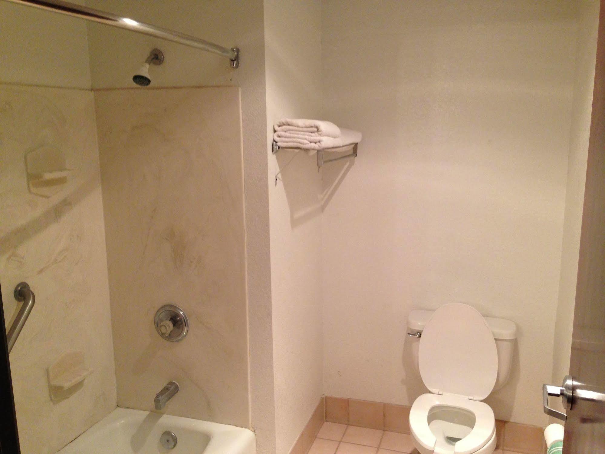 Brentwood Inn & Suites Hobbs Buitenkant foto