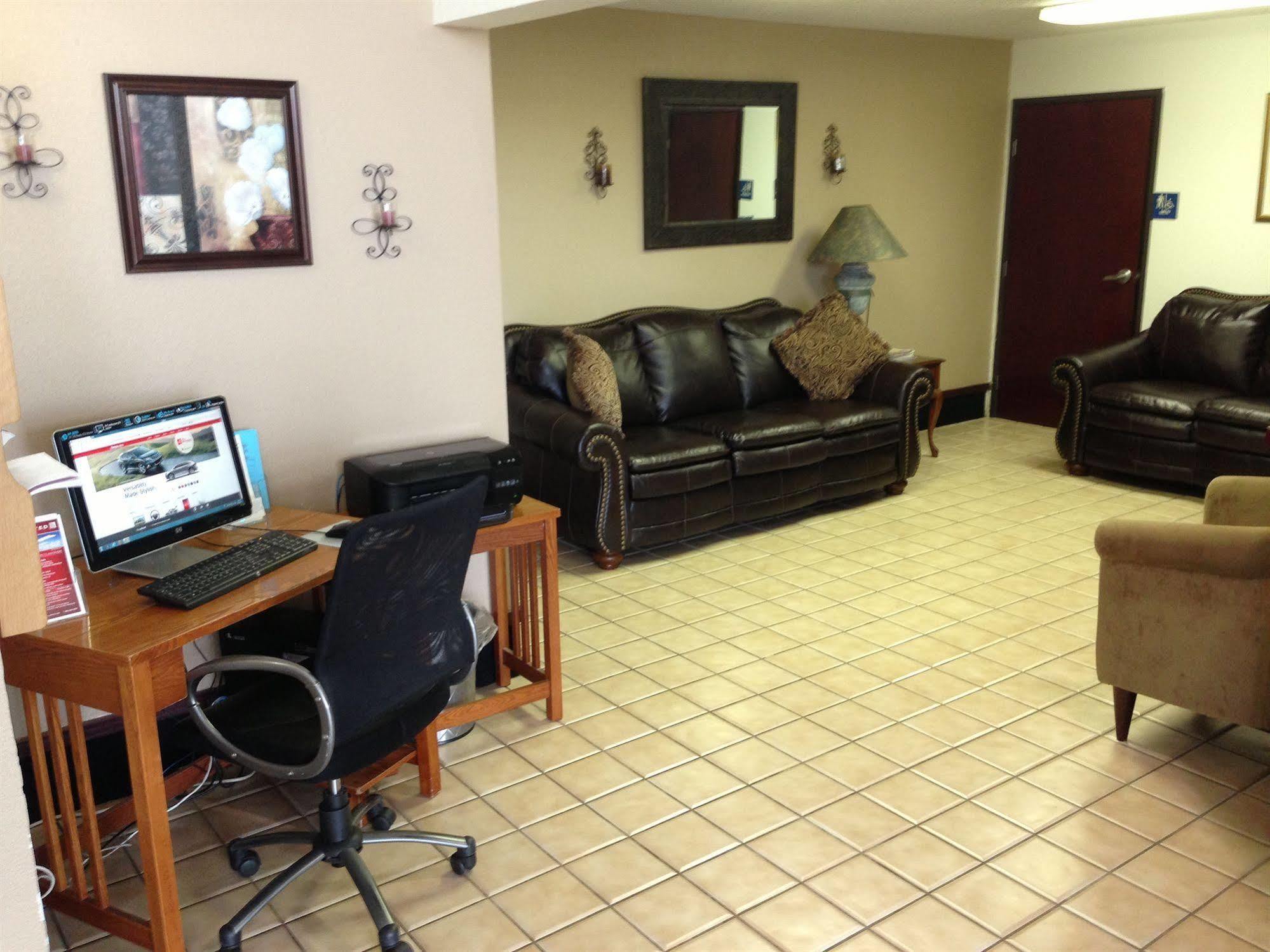 Brentwood Inn & Suites Hobbs Buitenkant foto