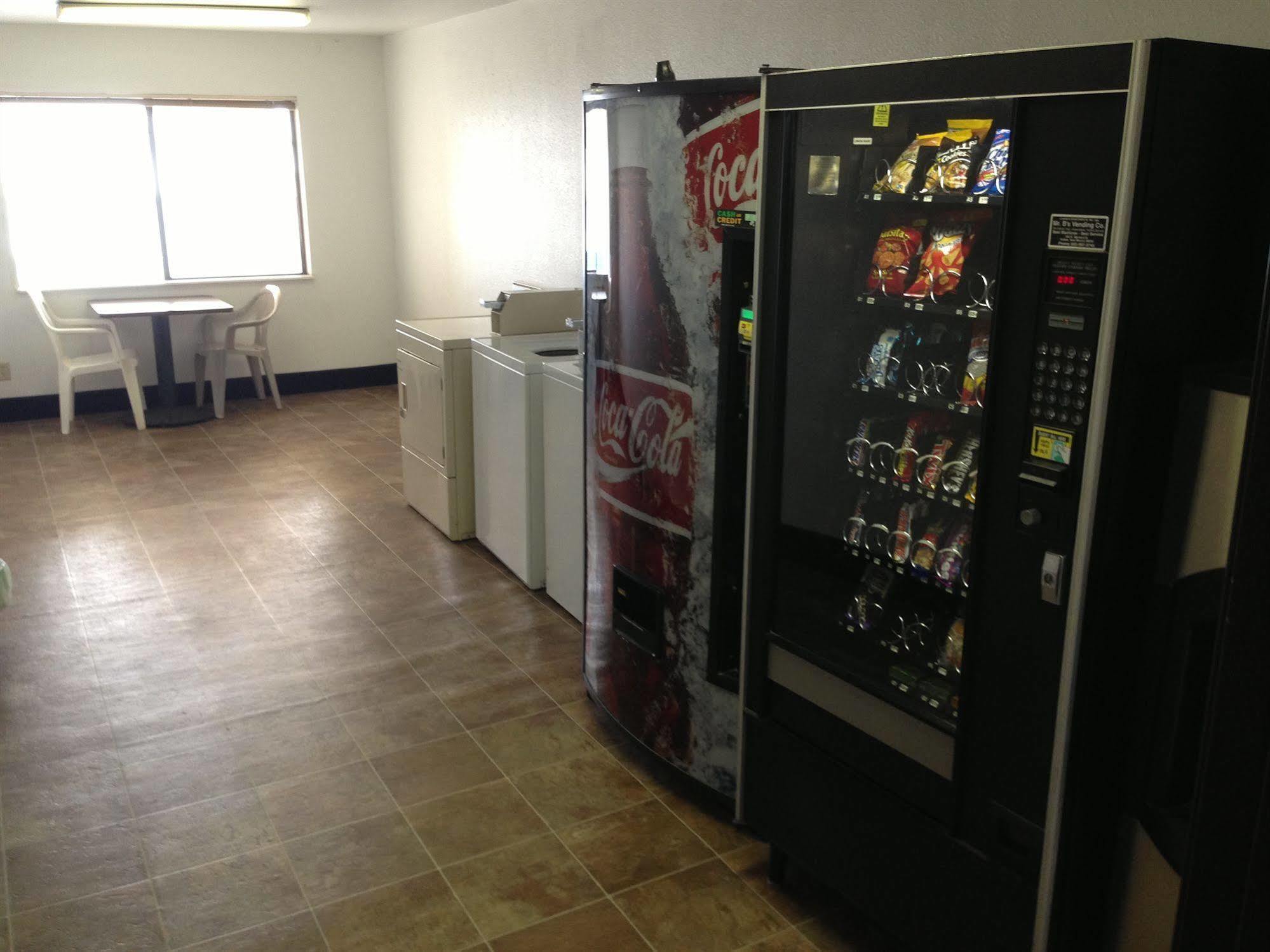 Brentwood Inn & Suites Hobbs Buitenkant foto