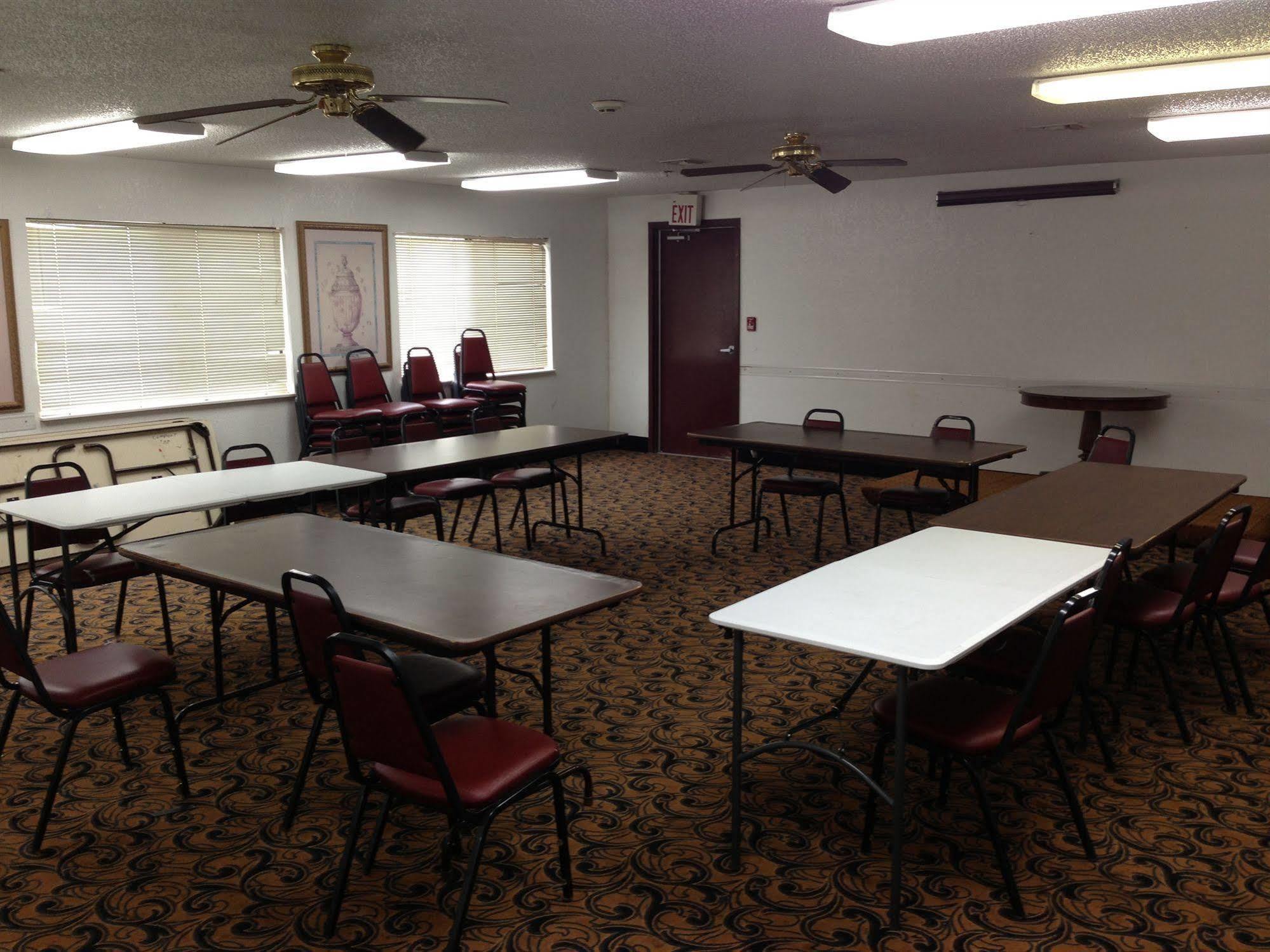 Brentwood Inn & Suites Hobbs Buitenkant foto
